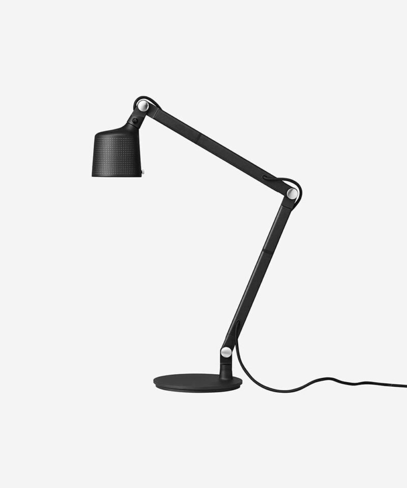 03 Vipp Desk Lamp 4