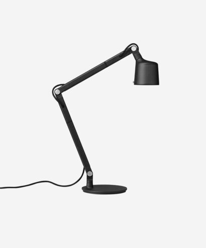 03 3 Vipp Desk Lamp 3