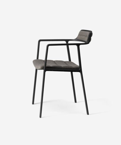 05 Vipp Armchair Black Leather 1