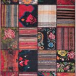 Χαλί Βιοκαρπέτ Nomadian boho γεωμετρικό σε σαλόνι.Λεπτομέρεια υφής χαλιού Nomadian Βιοκαρπέτ.