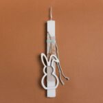 Beauty Home ΛΑΜΠΑΔΑ 33cm ΞΥΛΙΝΟ ΠΕΡΙΓΡΑΜΜΑ ΛΑΓΟΣ ΛΕΥΚΟΣ ΣΕ ΣΥΣΚΕΥΑΣΙΑ ΔΩΡΟΥ
