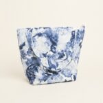 Beauty Home ΤΣΑΝΤΑ ΒΑΠΤΙΣΗΣ ΜΕ ΦΕΡΜΟΥΑΡ 53 X 43 cm  ΜΠΛΕ ΛΟΥΛΟΥΔΙΑ