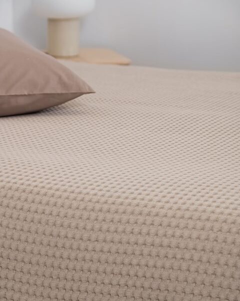Κουβέρτα ΠΙΚΕ NAF NAF Cotton Waffle Pique Beige