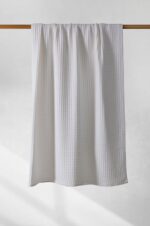 Κουβέρτα ΠΙΚΕ NAF NAF Cotton Waffle Pique White - Image 3
