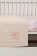 Naf Naf Little Hearts 302 - Pink βρεφική πικέ κουβέρτα - Image 4