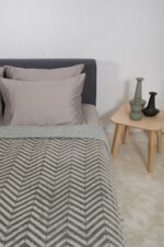 Naf Naf Zigblanket Grey - Image 2