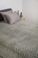 Naf Naf Zigblanket Grey - Image 3