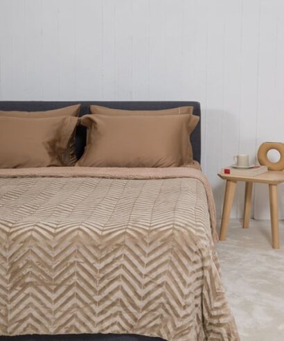 Naf Naf Zigblanket Tan - Naf Naf fur blanket zig single