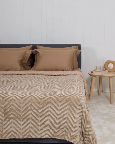 Naf Naf Zigblanket Tan